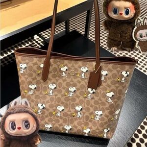 Coach X Peanuts City Tote Bag In Signature With Snoopy Print
